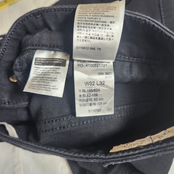 Levi's Premium Women's High Rise Jeans - Black 32X32 - Picture 12 of 12